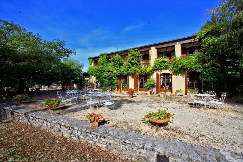 Auberge De L'Etang Bleu Vieux-Mareuil Δωμάτιο φωτογραφία