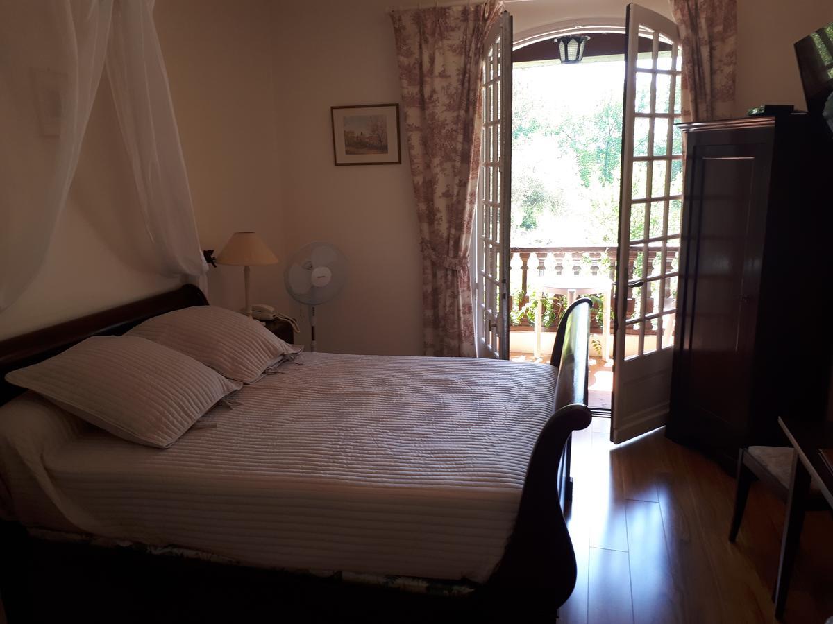 Auberge De L'Etang Bleu Vieux-Mareuil Εξωτερικό φωτογραφία